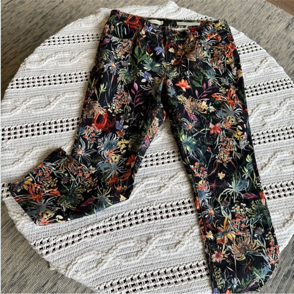 Anthropologie Mid Rise Skinny Jeans with floral print - Picture 6 of 16